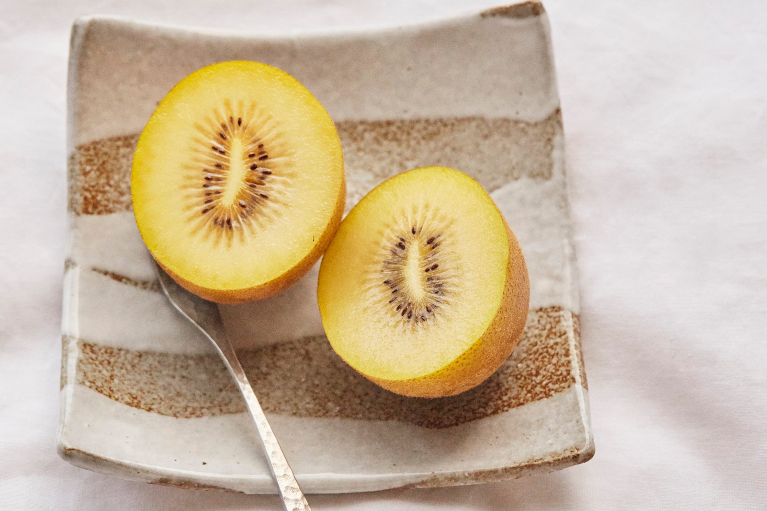 ゴールドキウイはビタミンCが豊富!ママのきれいをサポート