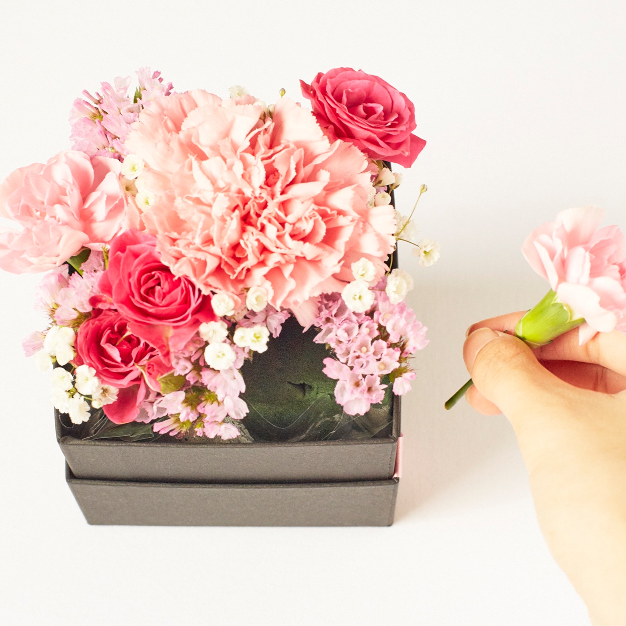 【母の日】完熟マンゴーとボックスフラワー