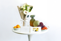 季節の花束（グリーン&ホワイト）とフルーツギフトカード-花葉-Hanaba